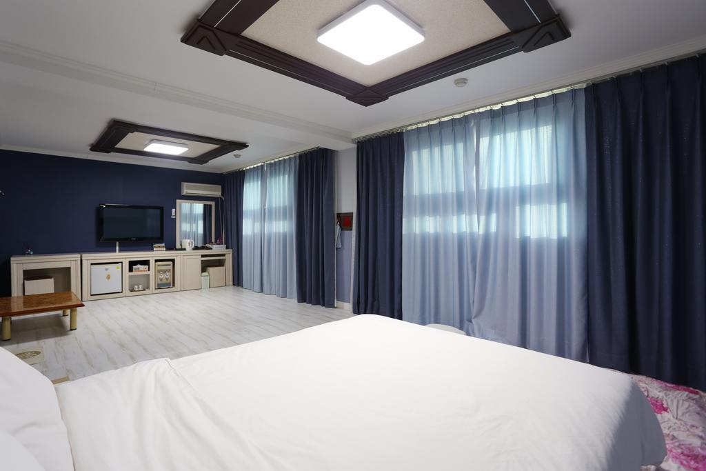 Paradaise Motel Gangneung Buitenkant foto