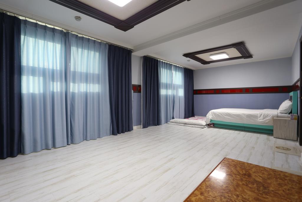 Paradaise Motel Gangneung Buitenkant foto
