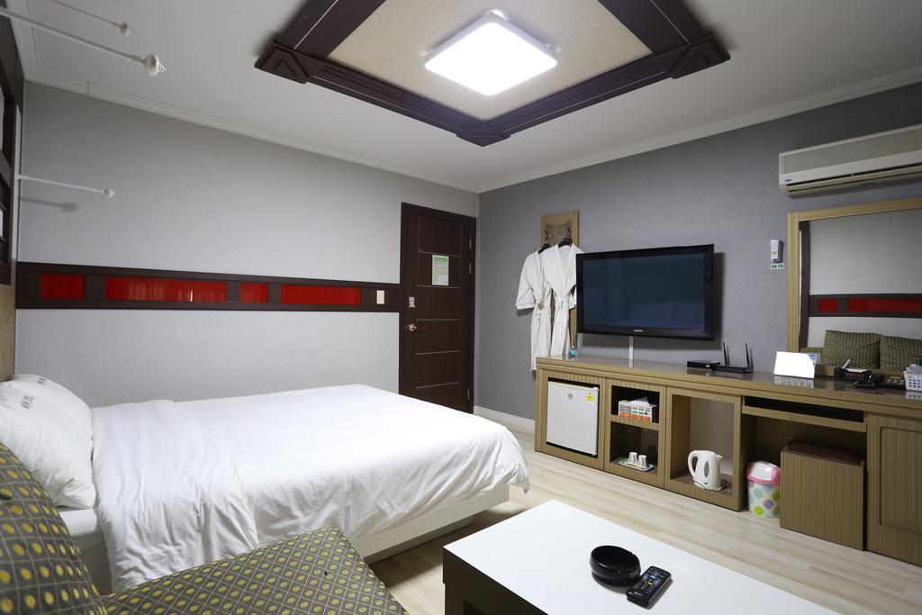 Paradaise Motel Gangneung Buitenkant foto
