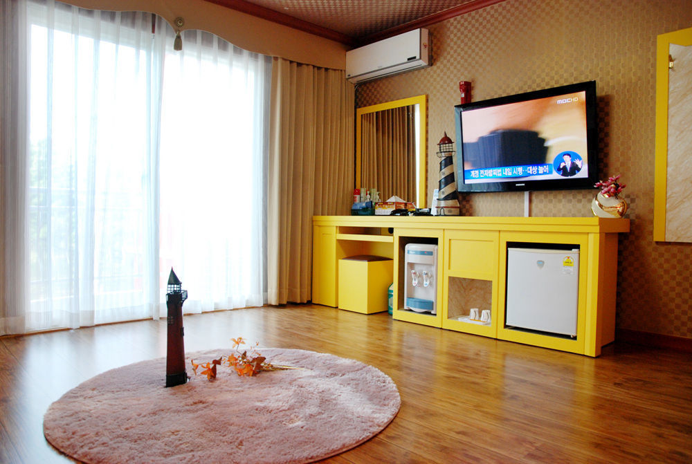 Paradaise Motel Gangneung Buitenkant foto